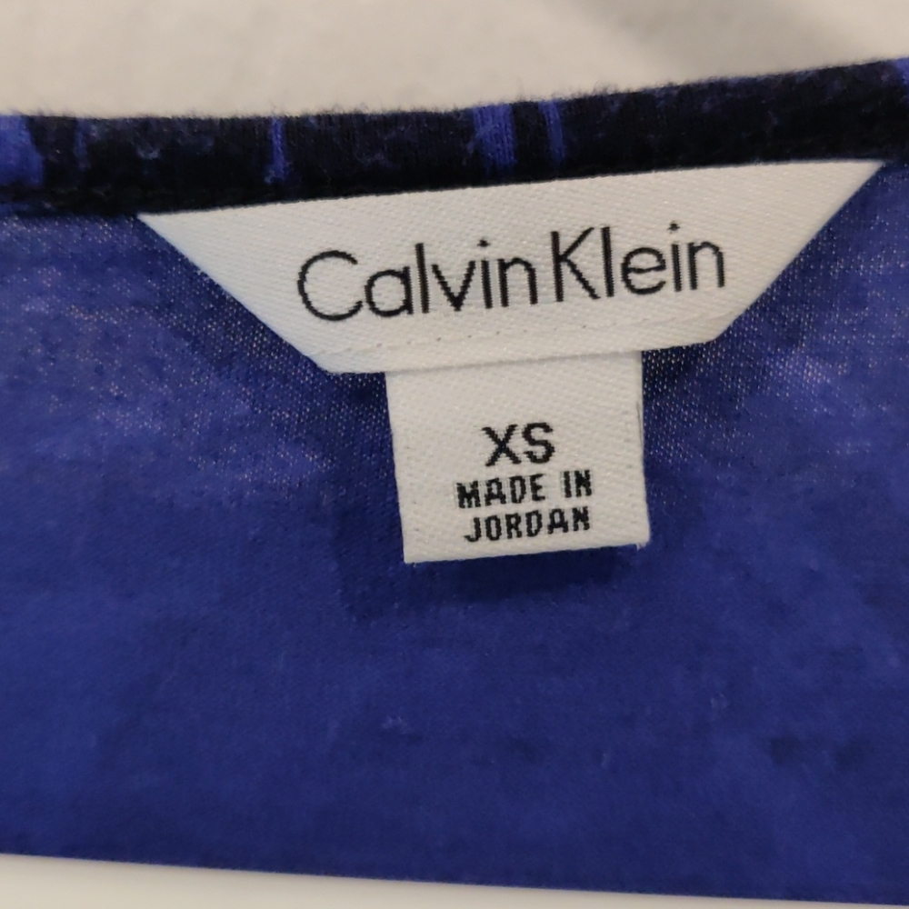 Calvin Klein Top - Picture 3 of 4